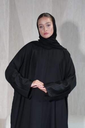 عبايه انترنت قصه قطريه مطرزة
