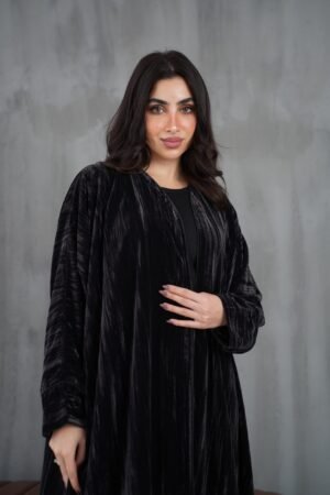 عباية مخمل مشخط