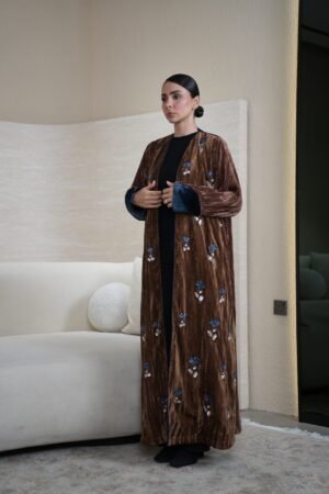 عباية مخمل مشخط الشك X تطريز