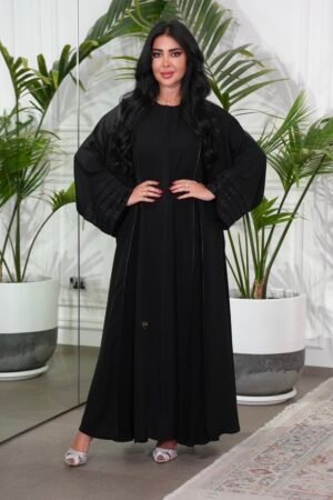 عباية كريب انترنت مطرزة