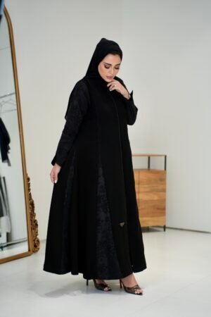 عباية كريب مع جاكارد