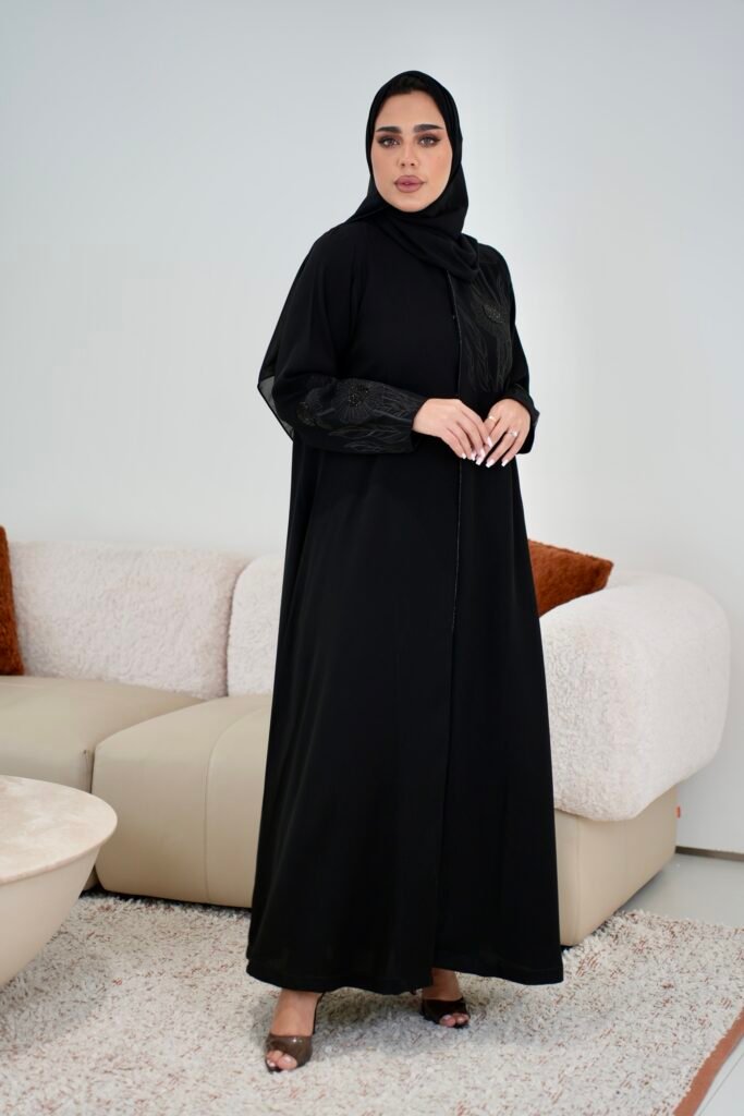 عباية كريب مع الشك و تطريز