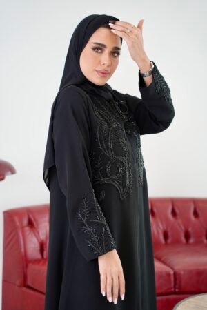 عباية كريب مع الشك و تطريز